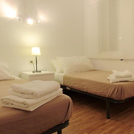 Alguera Apartments Napols Барселона Екстер'єр фото