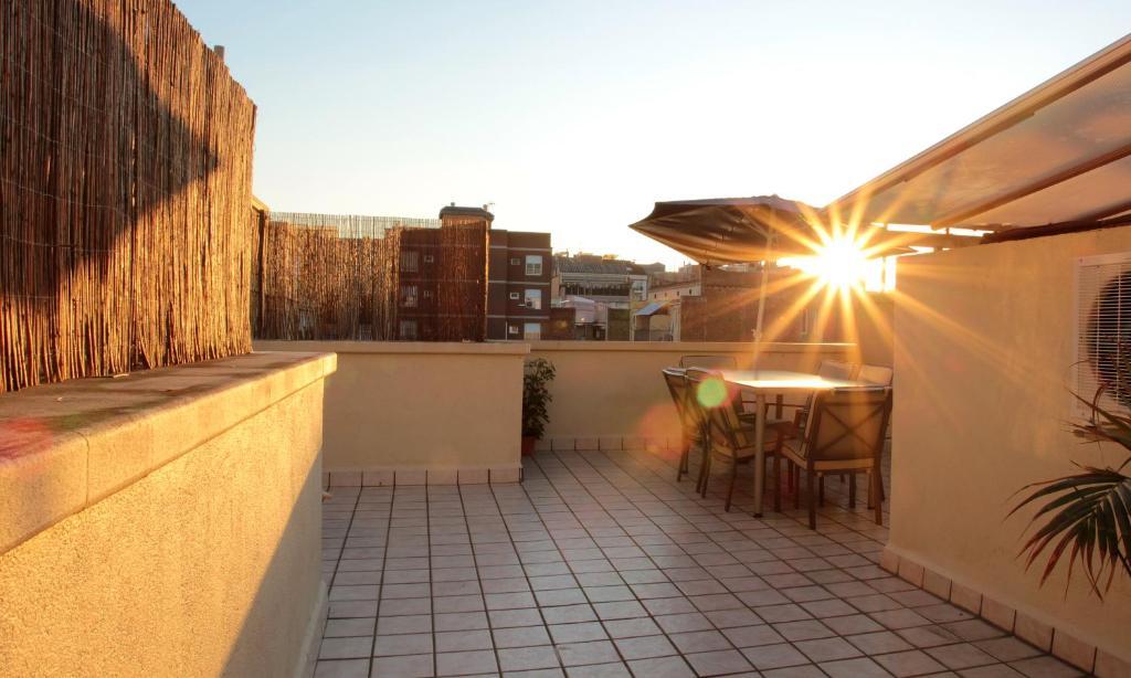 Alguera Apartments Napols Барселона Номер фото